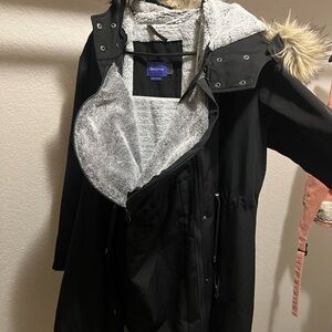 Seraphine Black Ski Jacket with Faux Fur Trim